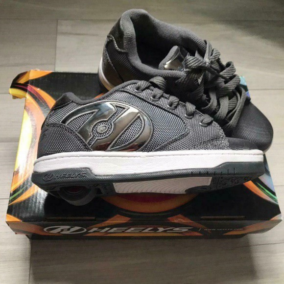 Wheeled Shoes Size Y1 - Picture 5 of 5